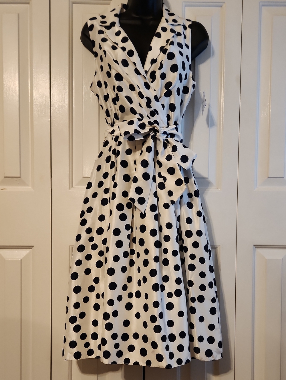 Sleeveless Polka Dot Tie-Waist Dress - White & Navy Dot - Womens Size 8